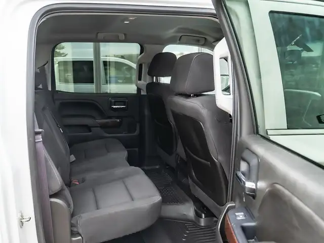 2015 GMC Sierra 1500 SLE - Photo 18