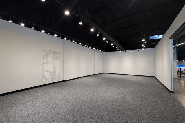 ✨ COMMERCIAL SPACE FOR RENT  Côte-Vertu, Montréal ✨ - Photo 4