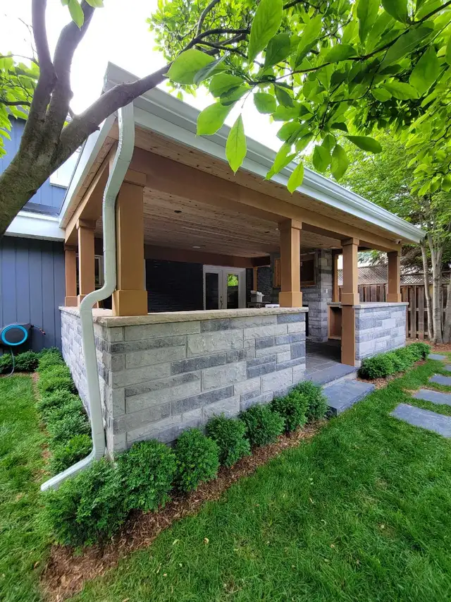 gutters-Eavestrough, soffit, fascia, siding etc - Photo 8