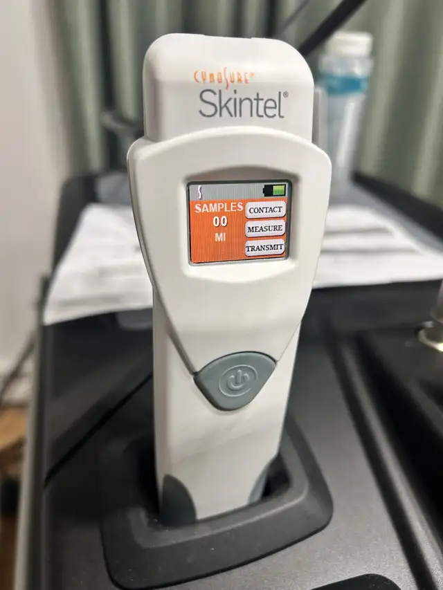 Cynosure Elite iQ Laser Machine - Photo 9