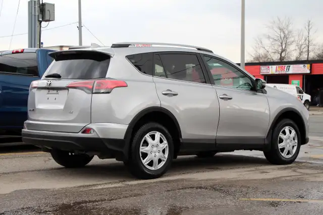 2017 Toyota RAV4 LE Certified 2 Year Warranty - Photo 7