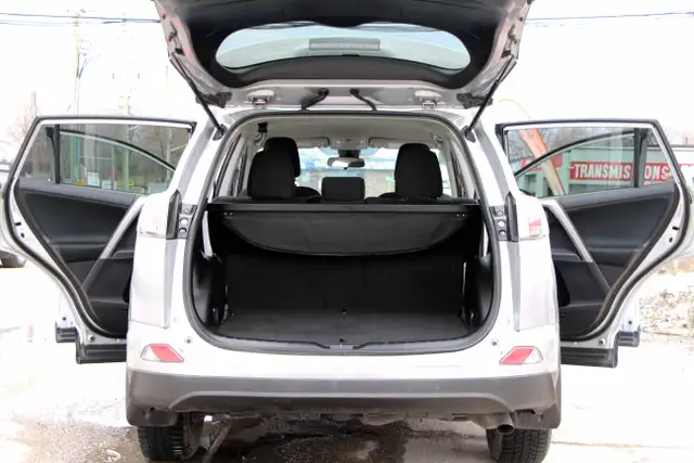 2017 Toyota RAV4 LE Certified 2 Year Warranty - Photo 9