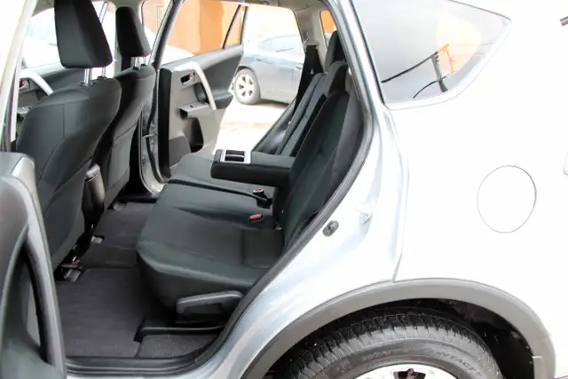2017 Toyota RAV4 LE Certified 2 Year Warranty - Photo 13