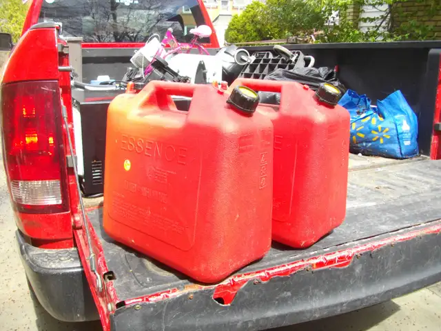 2 5 GAL GAS CANS $10 EACH