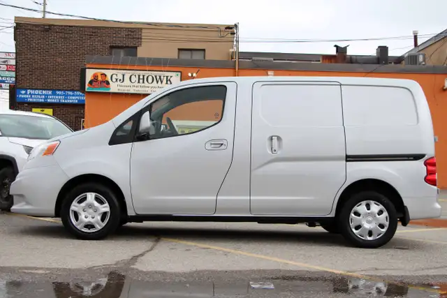 2013 Nissan NV200 SV Certified 2 Year Warranty - Photo 4