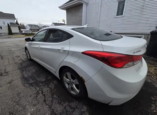 HYUNDAI ELANTRA GLS 2012 - Photo 3