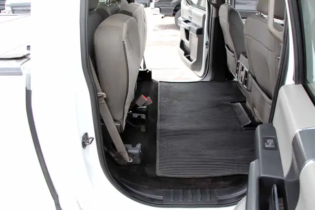 2018 Ford F-150 XLT 4x4 5.0L Crew 6.5FtBed Certified 2 Year W - Photo 13