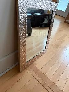 New Mirror - Photo 3
