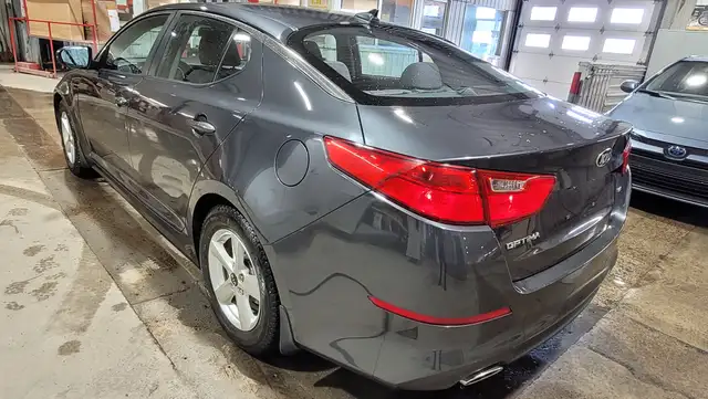 2015 Kia Optima LX - Photo 8