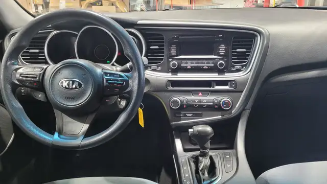 2015 Kia Optima LX - Photo 10