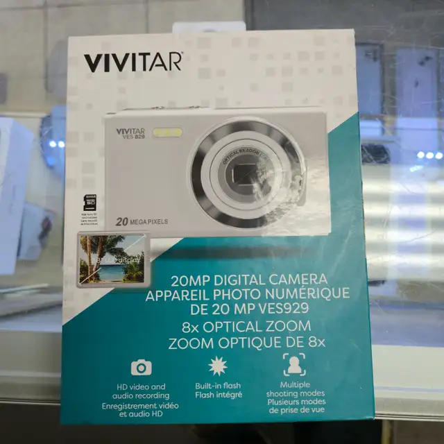 NEW IN BOX VIVITAR 20MP DIGITAL CAMERA FOR $129
