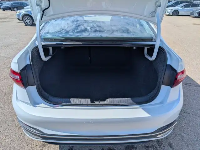 2024 Volkswagen Jetta Highline - Photo 6