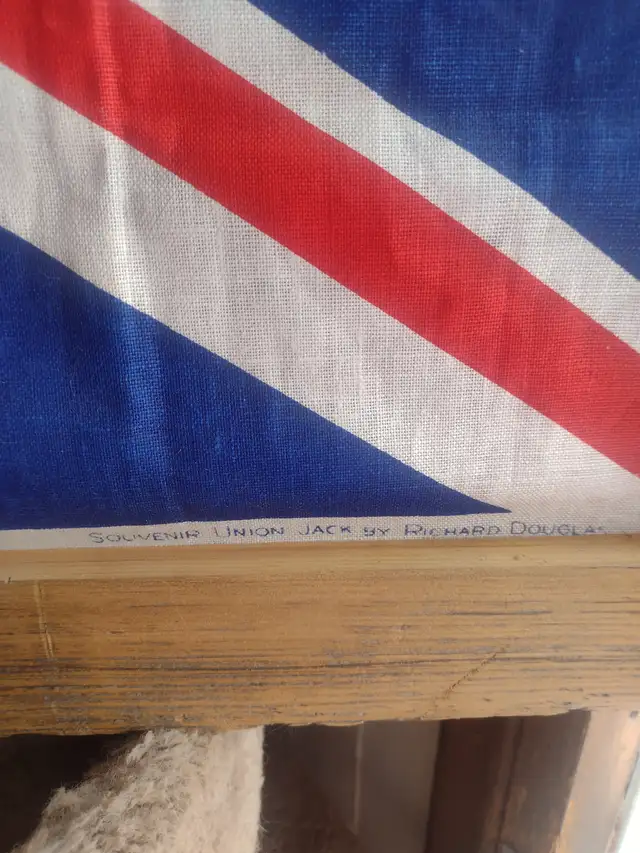 35 x 23 1/2 framed Union Jack flag - Photo 6