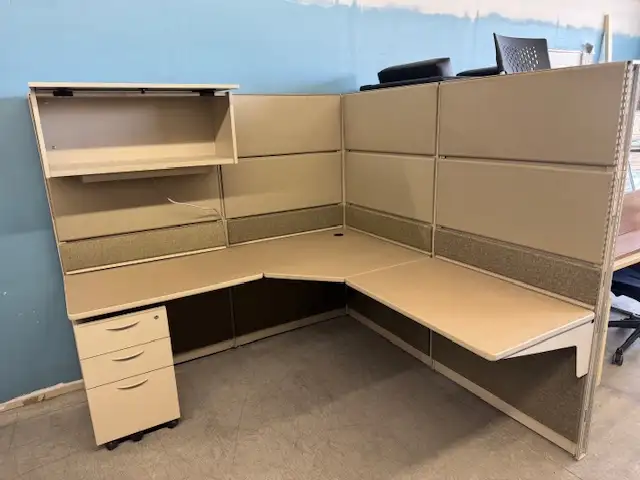 Cubicles/ Teknion TOS 6x6x66' high stations $675.00excel condi - Photo 2