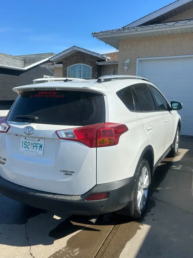 Toyata Rav4 - Photo 4