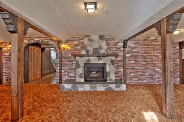 1 Bedroom Suite in Historic Highlands - Photo 3