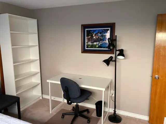 VERY CLEAN QUIET ROOM AVAILABLE - Photo 10