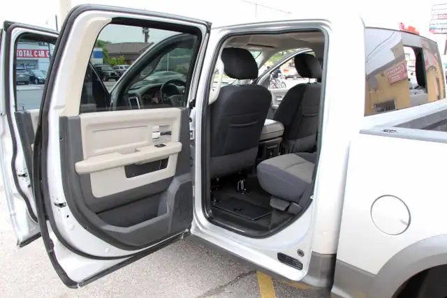 2012 Ram 1500 Outdoorsman Crew Cab  Nav  Back-up Cam Certified - Photo 9