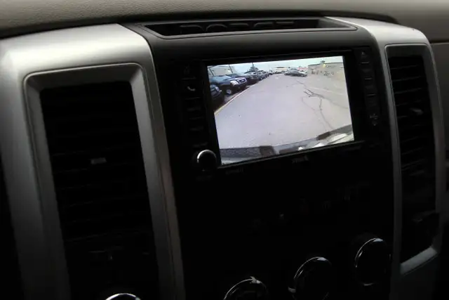 2012 Ram 1500 Outdoorsman Crew Cab  Nav  Back-up Cam Certified - Photo 26
