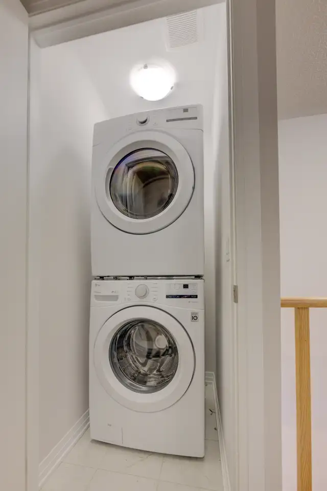 2 Bed 2.5 Bath New Townhouse for Lease in Brantford - Photo 10