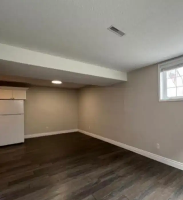 BASEMENT APARTMENT FOR RENT IN BARRIE - Photo 4