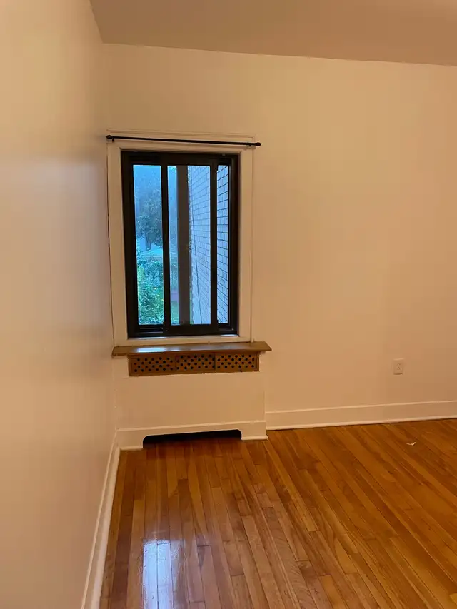 Grand 4 ½ à louer– Metro Snowdon - Photo 3