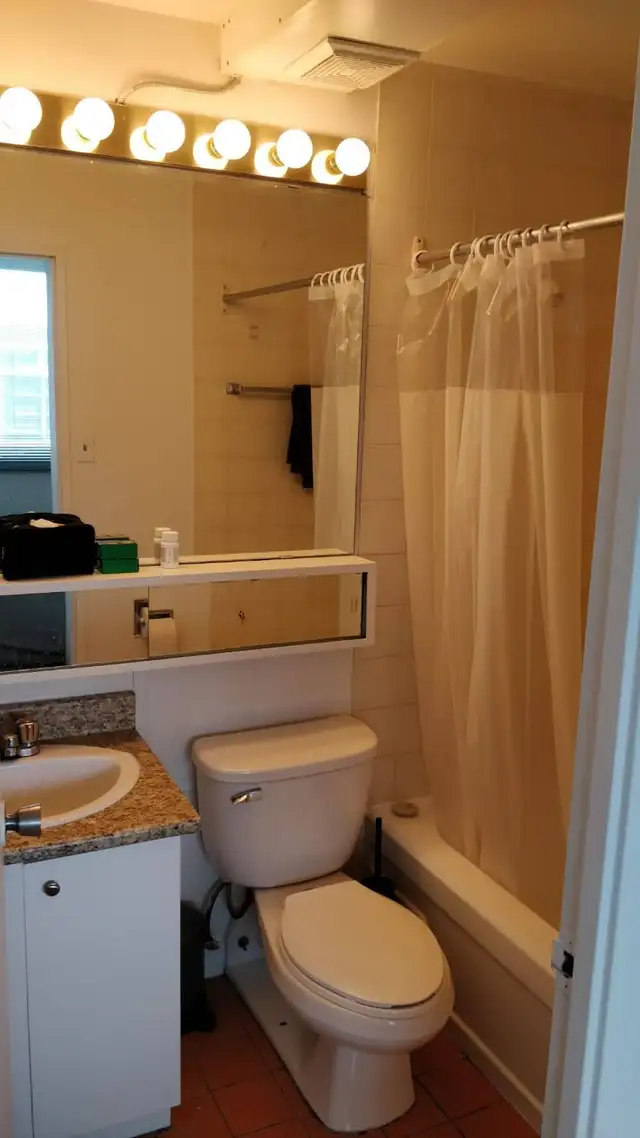 May Centretown Bachelor Alcove $1399 - Photo 10