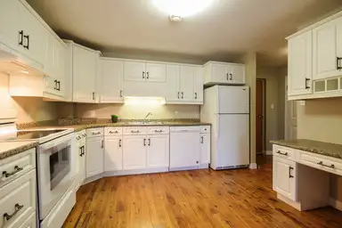 Luxury 2 Bedroom Apartment in Exeter ALL INCLUSIVE - Photo 11