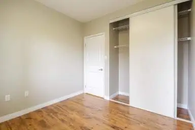 Luxury 2 Bedroom Apartment in Exeter ALL INCLUSIVE - Photo 13