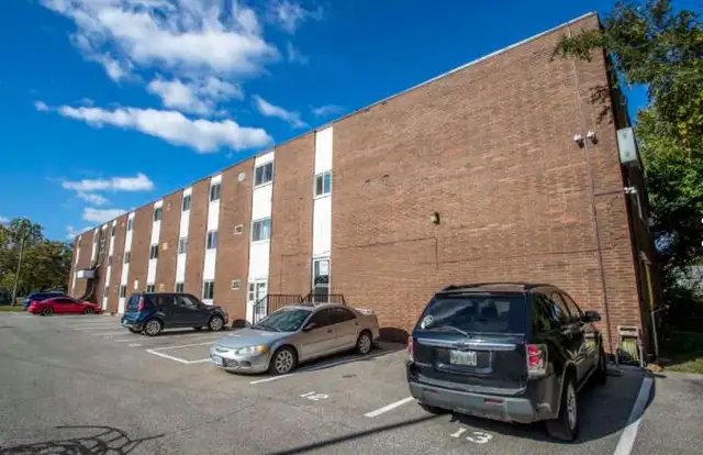 One Bedroom Suite - Photo 3