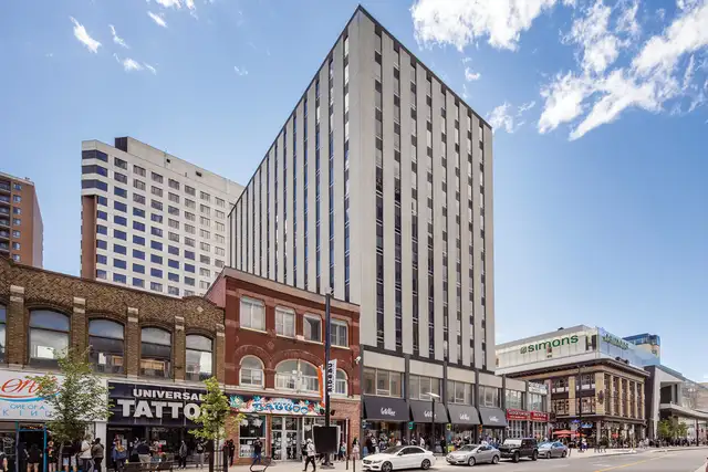 Prime Downtown Retail Space Next to Rideau Centre | 542–1,722 sf - Photo 4