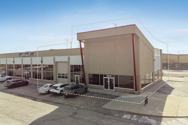 3020 Hawthorne Rd., Unit 100C | Showroom Space for Lease, Ottawa - Photo 5