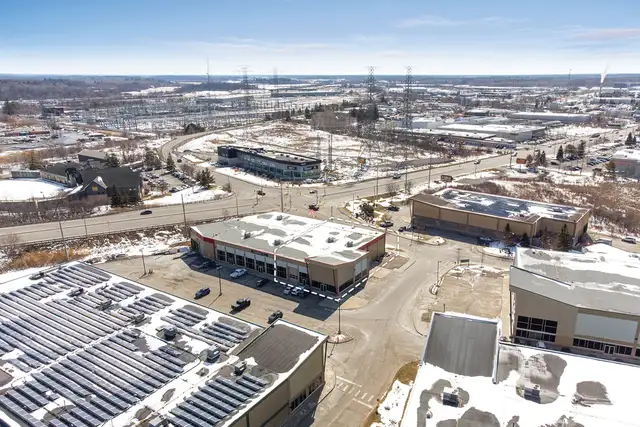 3020 Hawthorne Rd., Unit 100C | Showroom Space for Lease, Ottawa - Photo 6