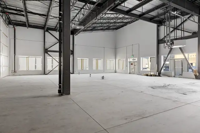 3020 Hawthorne Rd., Unit 100C | Showroom Space for Lease, Ottawa - Photo 14