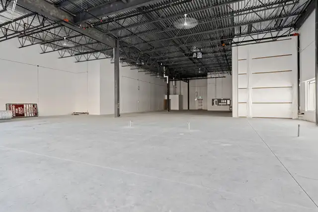 3020 Hawthorne Rd., Unit 100C | Showroom Space for Lease, Ottawa - Photo 27