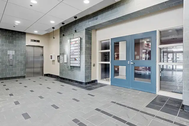 Prime Medical Office & Clinic Spaces | 885 Meadowlands Drive - Photo 5