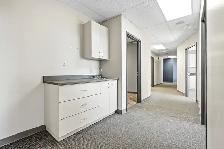 Prime Medical Office & Clinic Spaces | 885 Meadowlands Drive - Photo 17