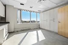 Prime Medical Office & Clinic Spaces | 885 Meadowlands Drive - Photo 31