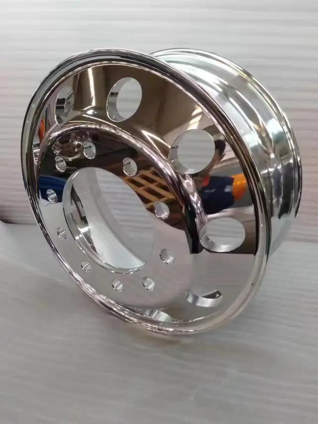 22.5x8.25 Polished Aluminum Rim - Photo 2