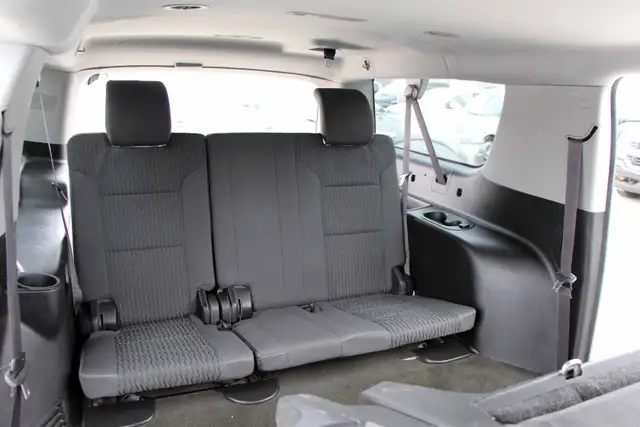 2016 Chevrolet Suburban LS 4x4 1-Owner Certified 2 Year W - Photo 21