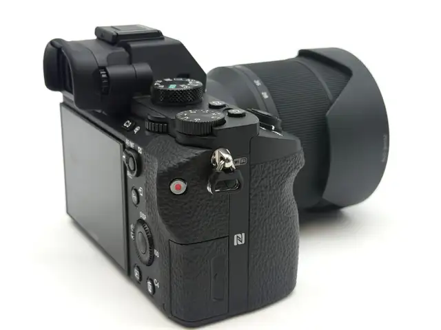 Sony Alpha a7 II 24MP Full Frame Mirrorless W/Lens - $949 - Photo 4