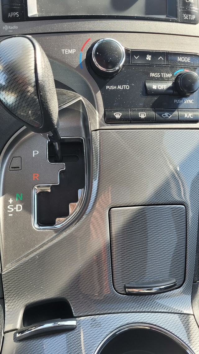 2013 Toyota Venza LE - Photo 16