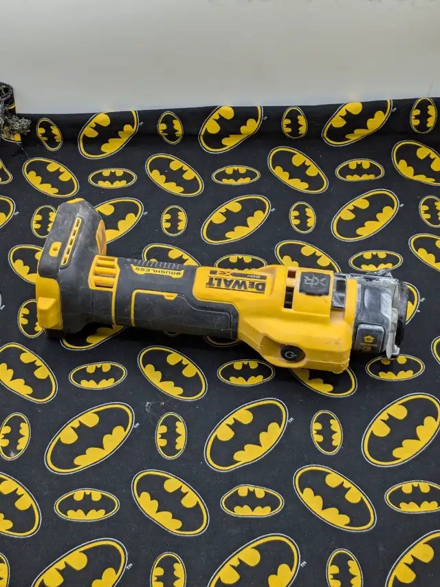 Dewalt DCE555 Cut-Out Tool (#19027) - Photo 2