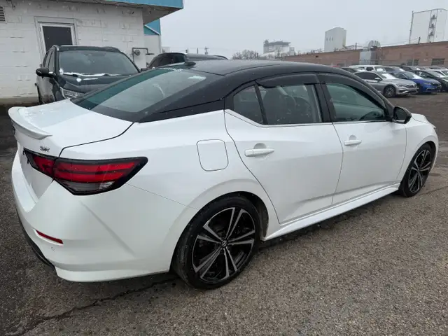 2020 Nissan Sentra SR - Photo 2