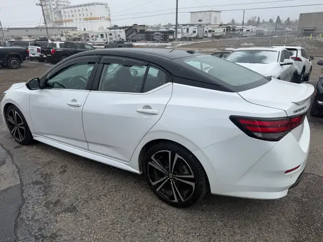 2020 Nissan Sentra SR - Photo 4