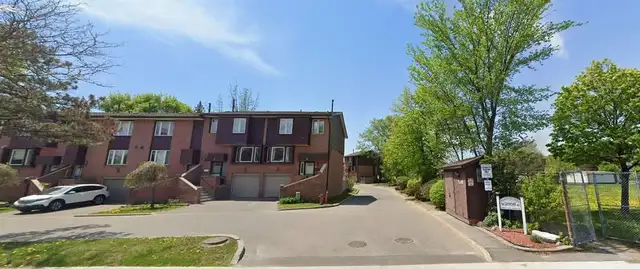 Scarborough RM Available Prime Location 4 Commuters - Photo 2