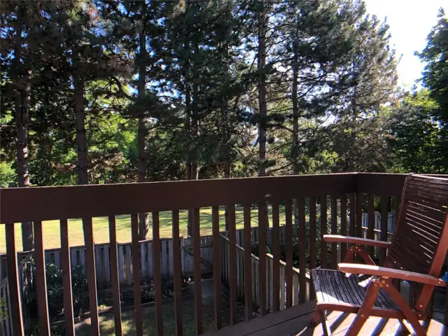 Scarborough RM Available Prime Location 4 Commuters - Photo 5