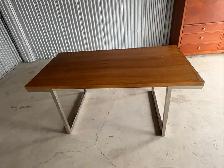Free delivery used Wood top and metal base dining table