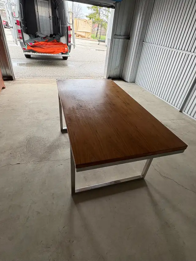 Free delivery used Wood top and metal base dining table - Photo 6