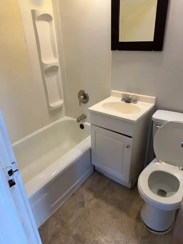 723 St. Matthew’s Ave - Photo 3